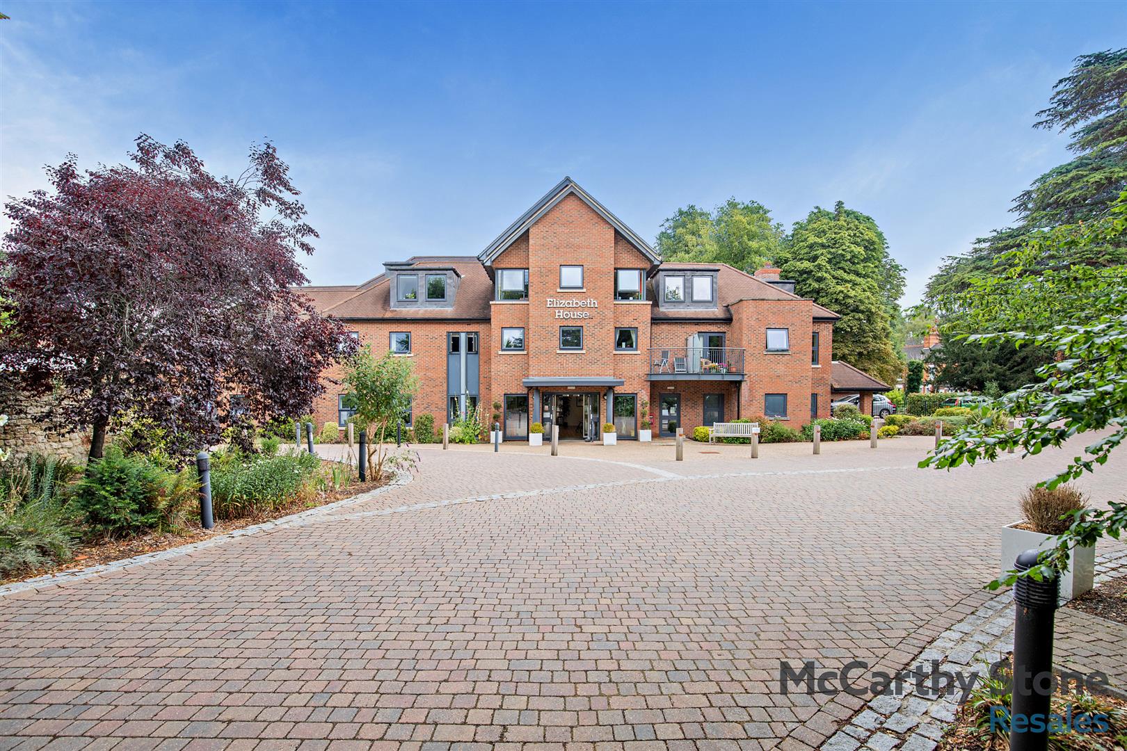 Elizabeth House, St. Giles Mews, Stony Stratford,