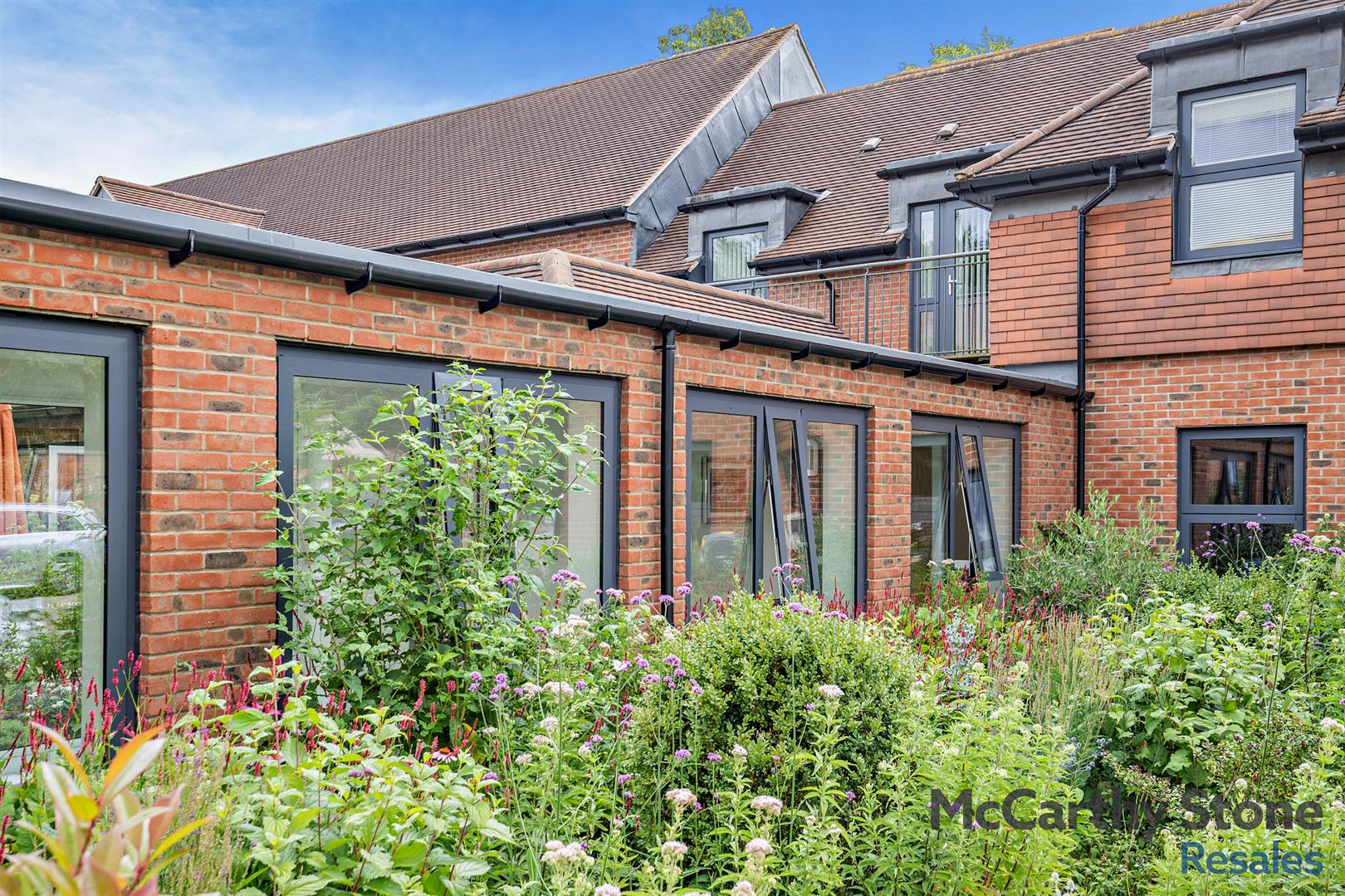 Elizabeth House, St. Giles Mews, Stony Stratford,
