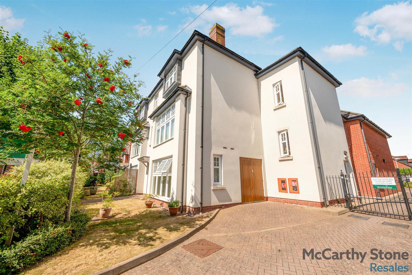 Finham Court, Waverley Road, Kenilworth