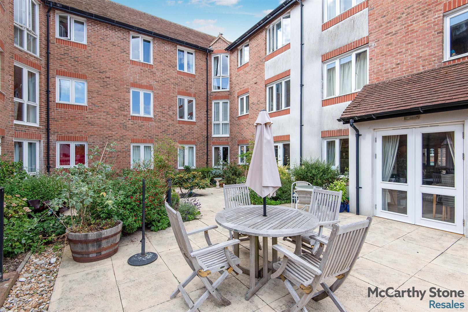 Caen Stone Court, Queen Street, Arundel