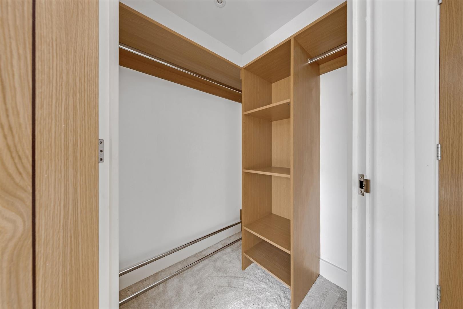London Road, Guildford, Surrey, GU1 1FF