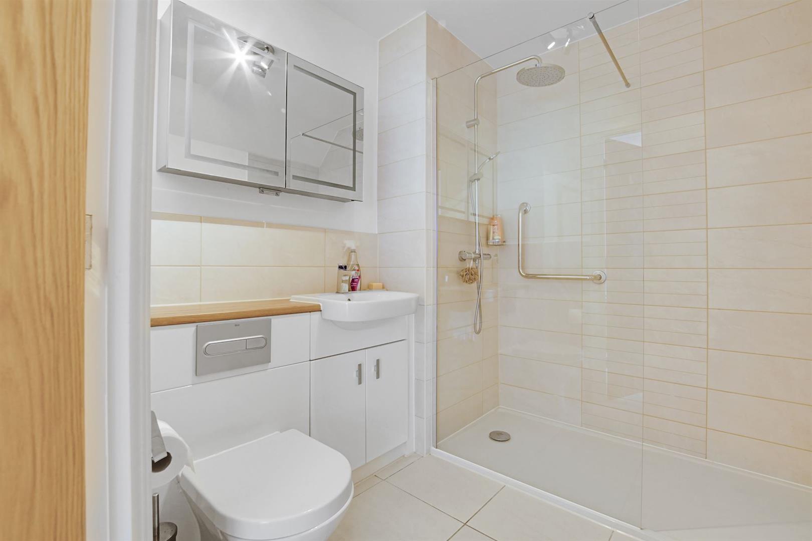 Westhall Road, Warlingham, Surrey, CR6 9HF