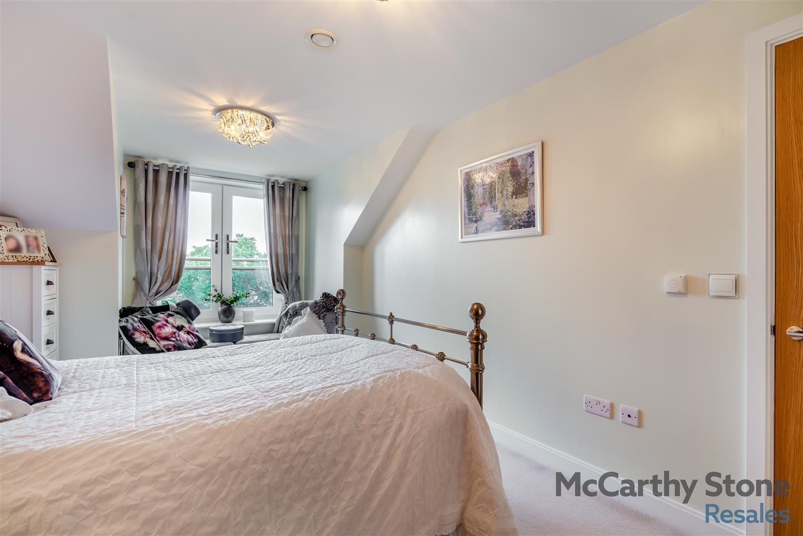 Devonshire Grange, Devonshire Avenue, Roundhay, Leeds, LS8 1AN