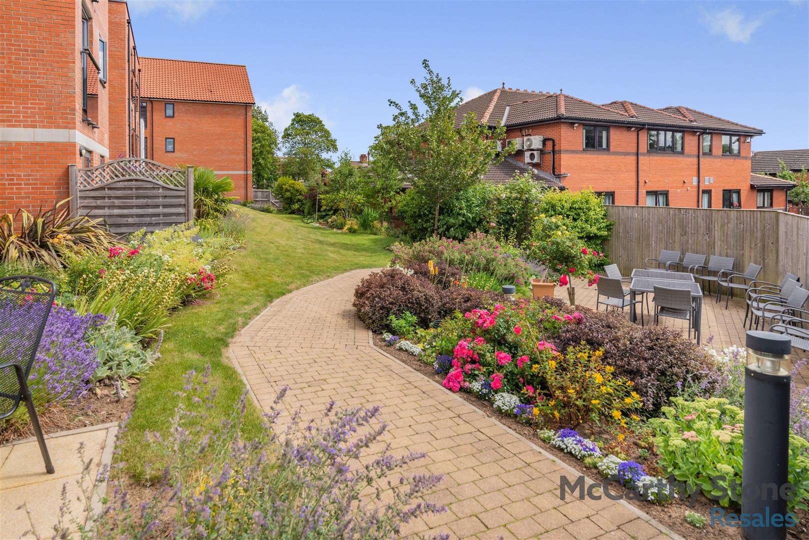 Devonshire Grange, Devonshire Avenue, Roundhay, Leeds, LS8 1AN