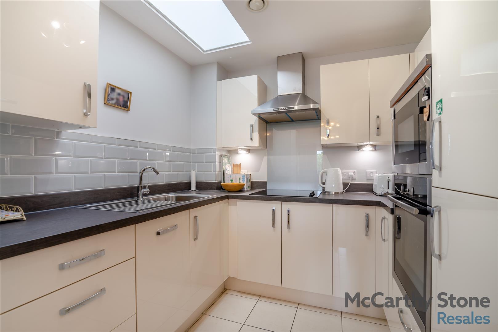 Devonshire Grange, Devonshire Avenue, Roundhay, Leeds, LS8 1AN