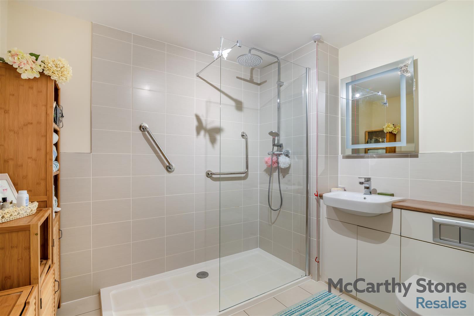 Devonshire Grange, Devonshire Avenue, Roundhay, Leeds, LS8 1AN