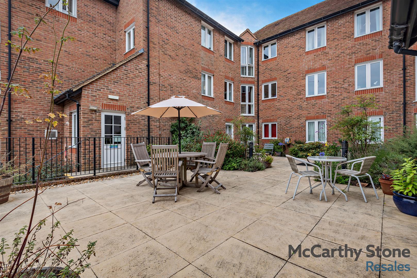 Caen Stone Court, Queen Street, Arundel
