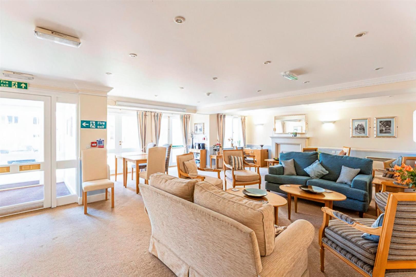 Caen Stone Court, Queen Street, Arundel