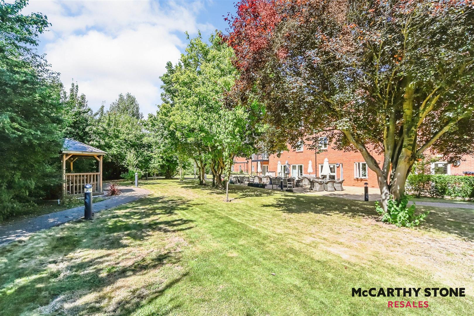 Oakhill Place, High View, Bedford, Bedfordshire, MK41 8FB