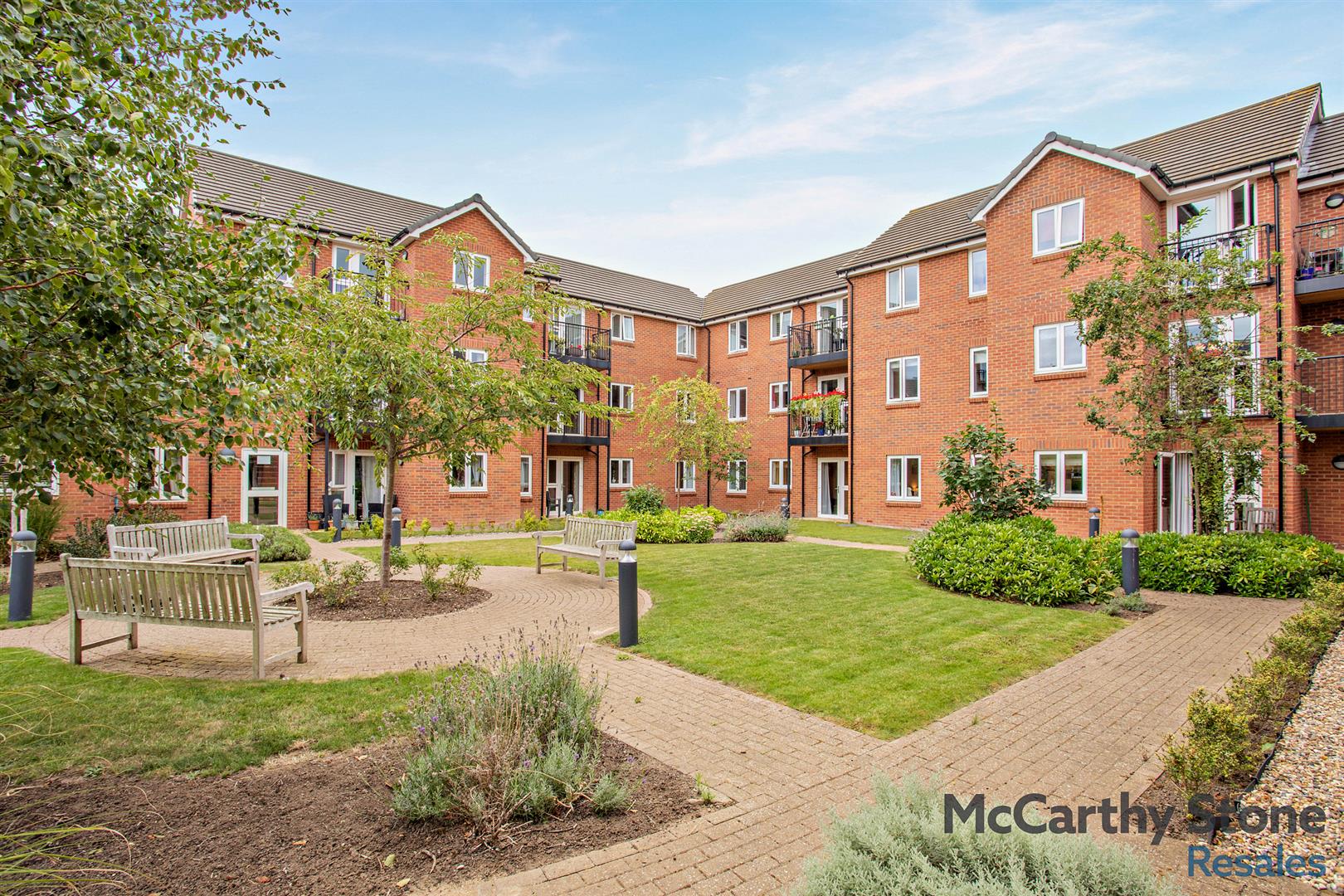 Oakhill Place, High View, Bedford, Bedfordshire, MK41 8FB