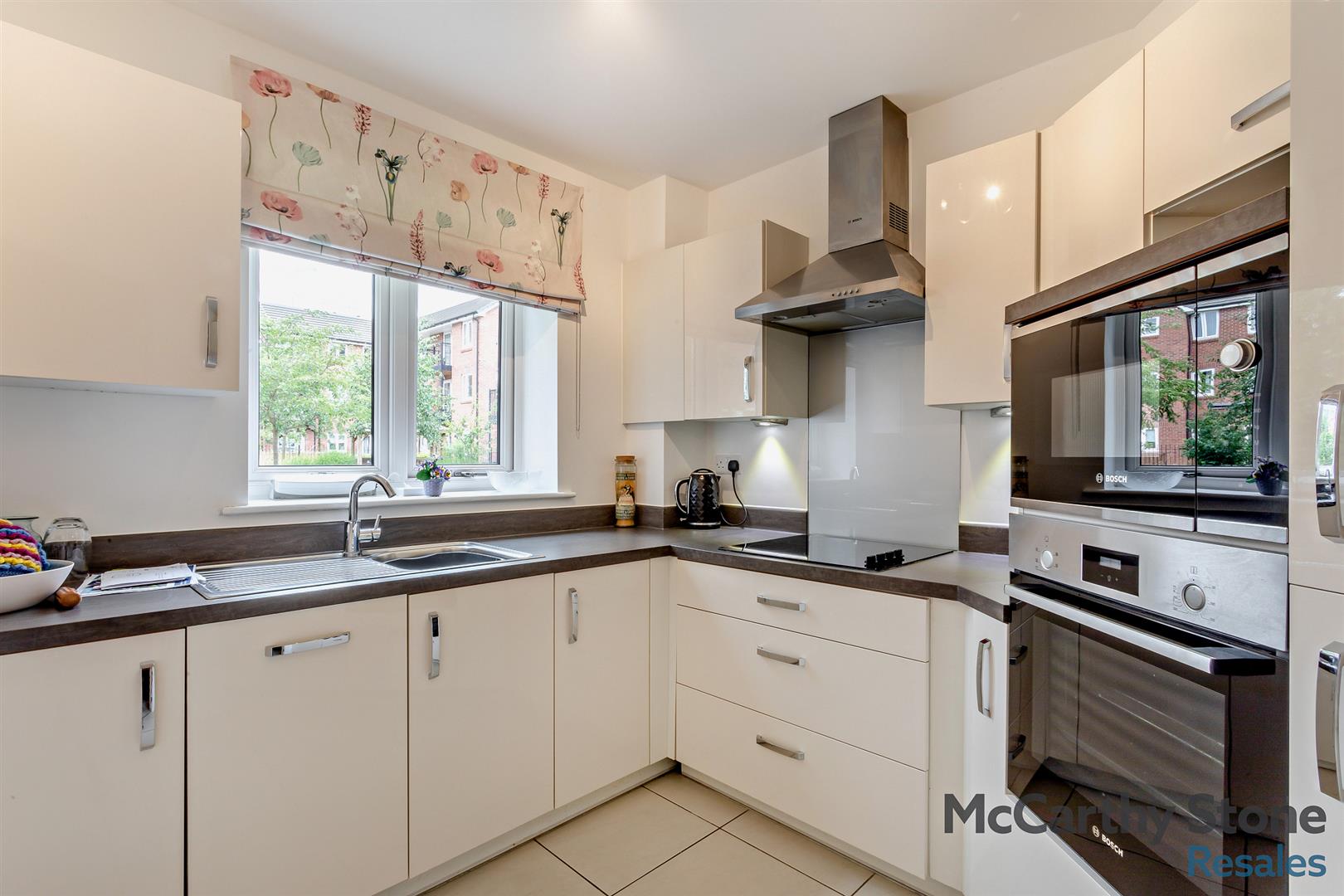 Oakhill Place, High View, Bedford, Bedfordshire, MK41 8FB