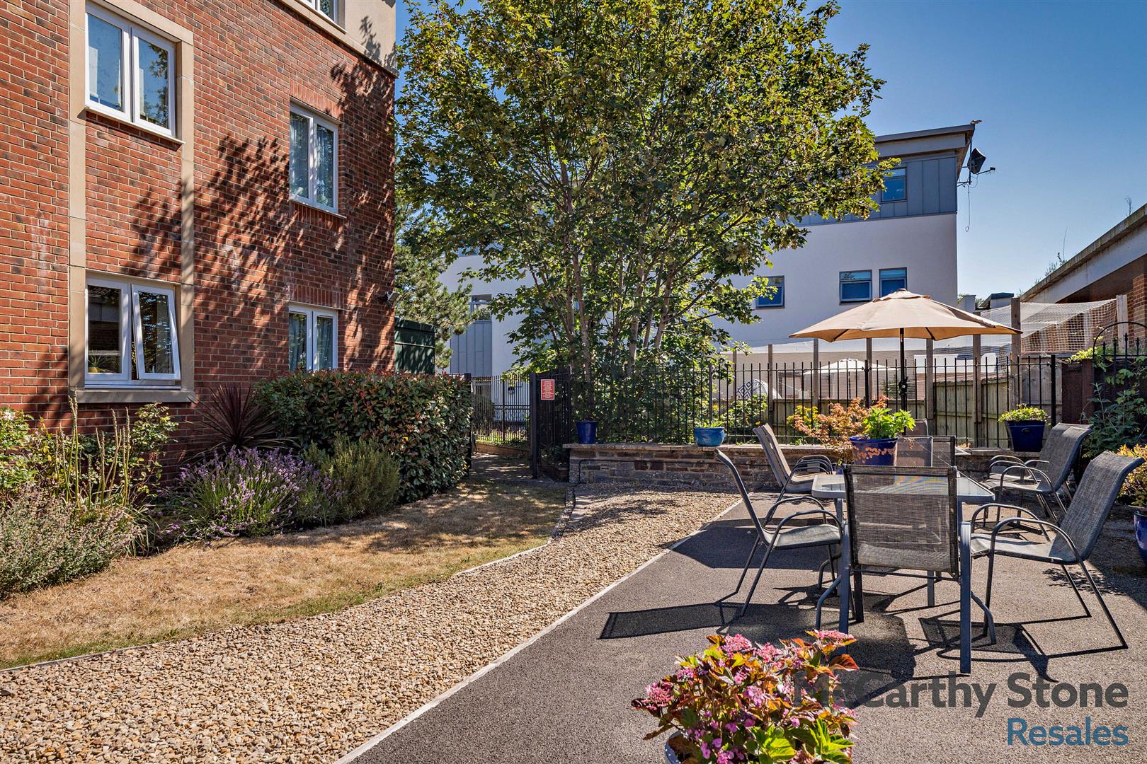 Coleridge Court, Clevedon, BS21 6FL