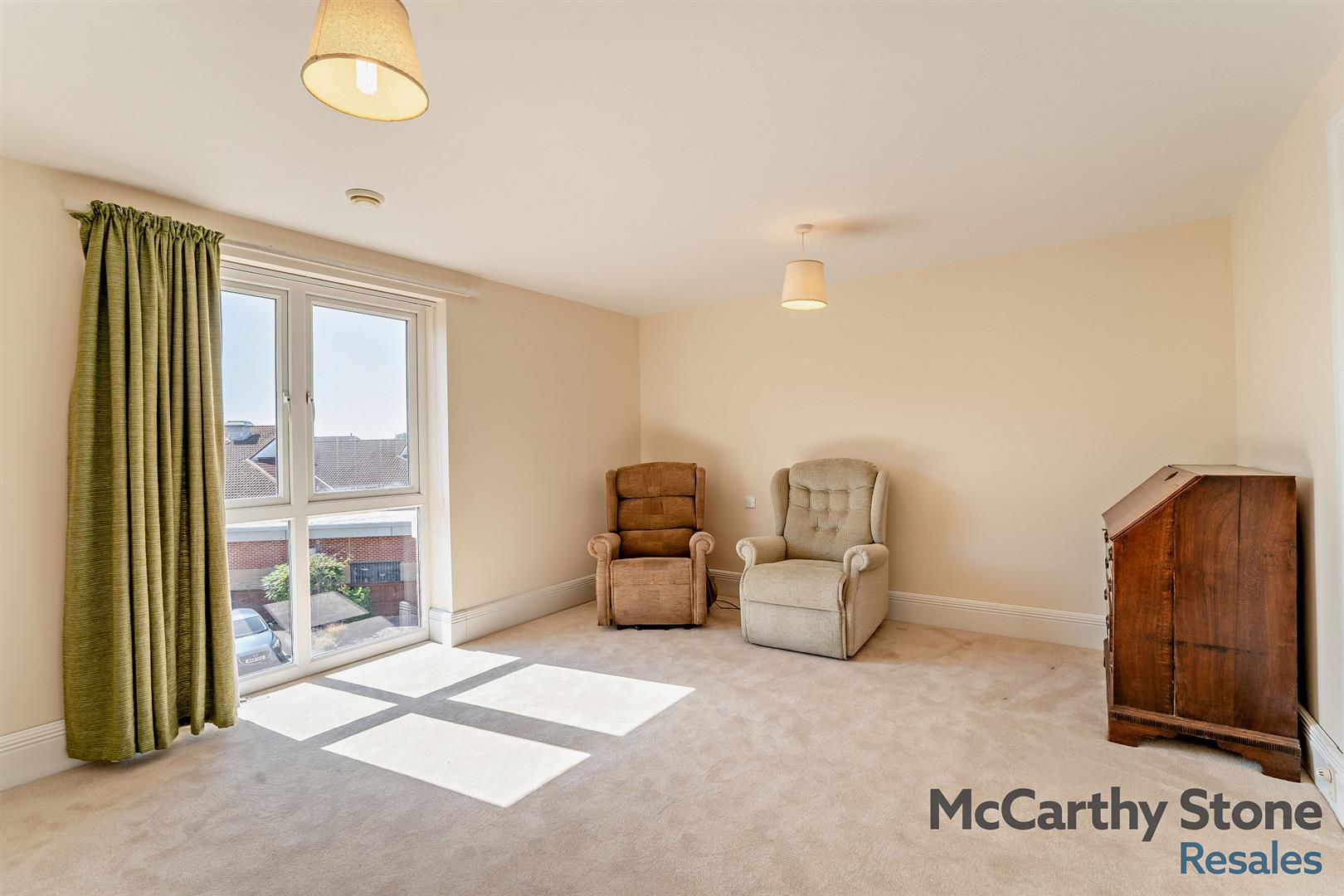 Coleridge Court, Clevedon, BS21 6FL