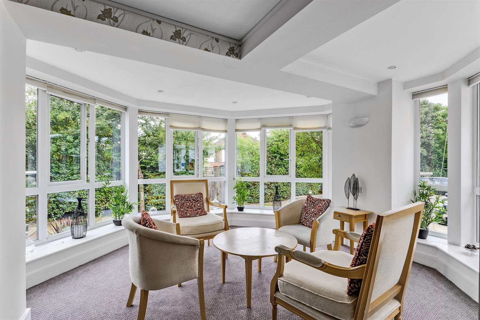 Crayshaw Court, Abbotsmead Place, Caversham, Reading