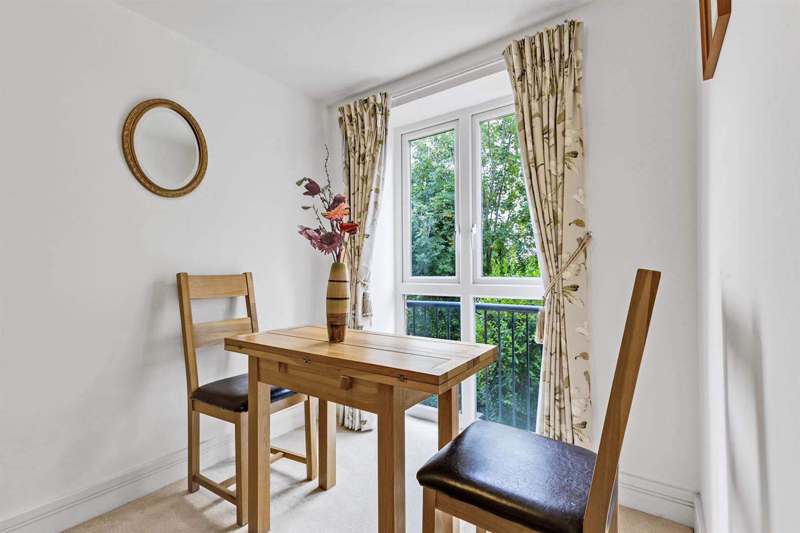 Crayshaw Court, Abbotsmead Place, Caversham, Reading