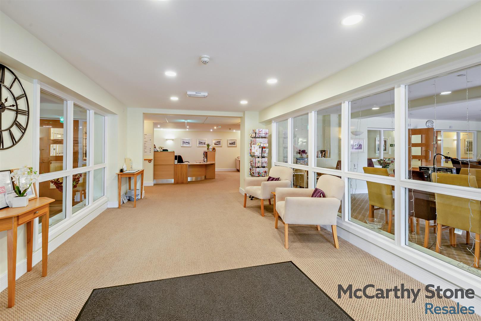 Mandeville Court, Darkes Lane, Potters Bar, Hertfordshire, EN6 1BZ