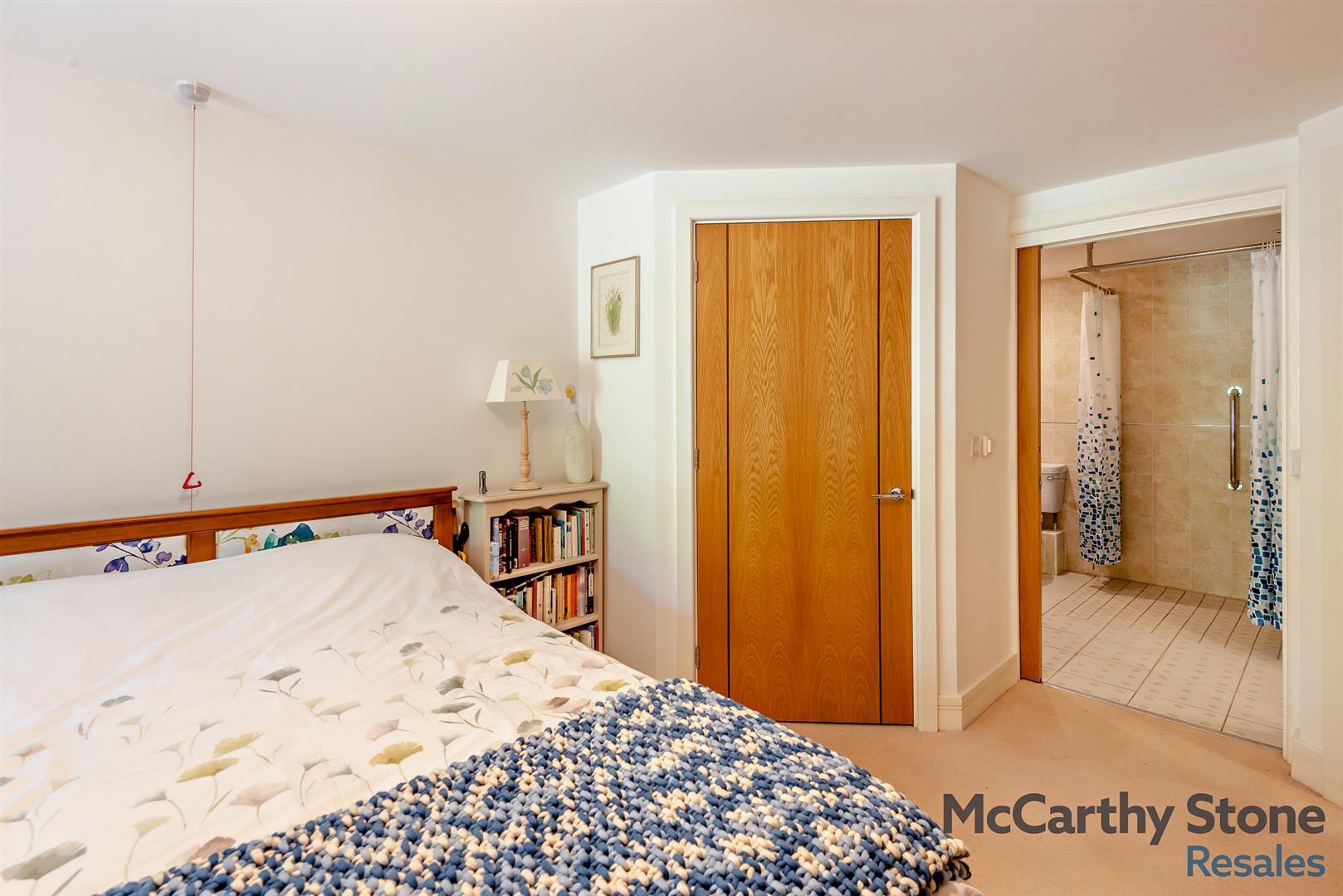 Mandeville Court, Darkes Lane, Potters Bar, Hertfordshire, EN6 1BZ