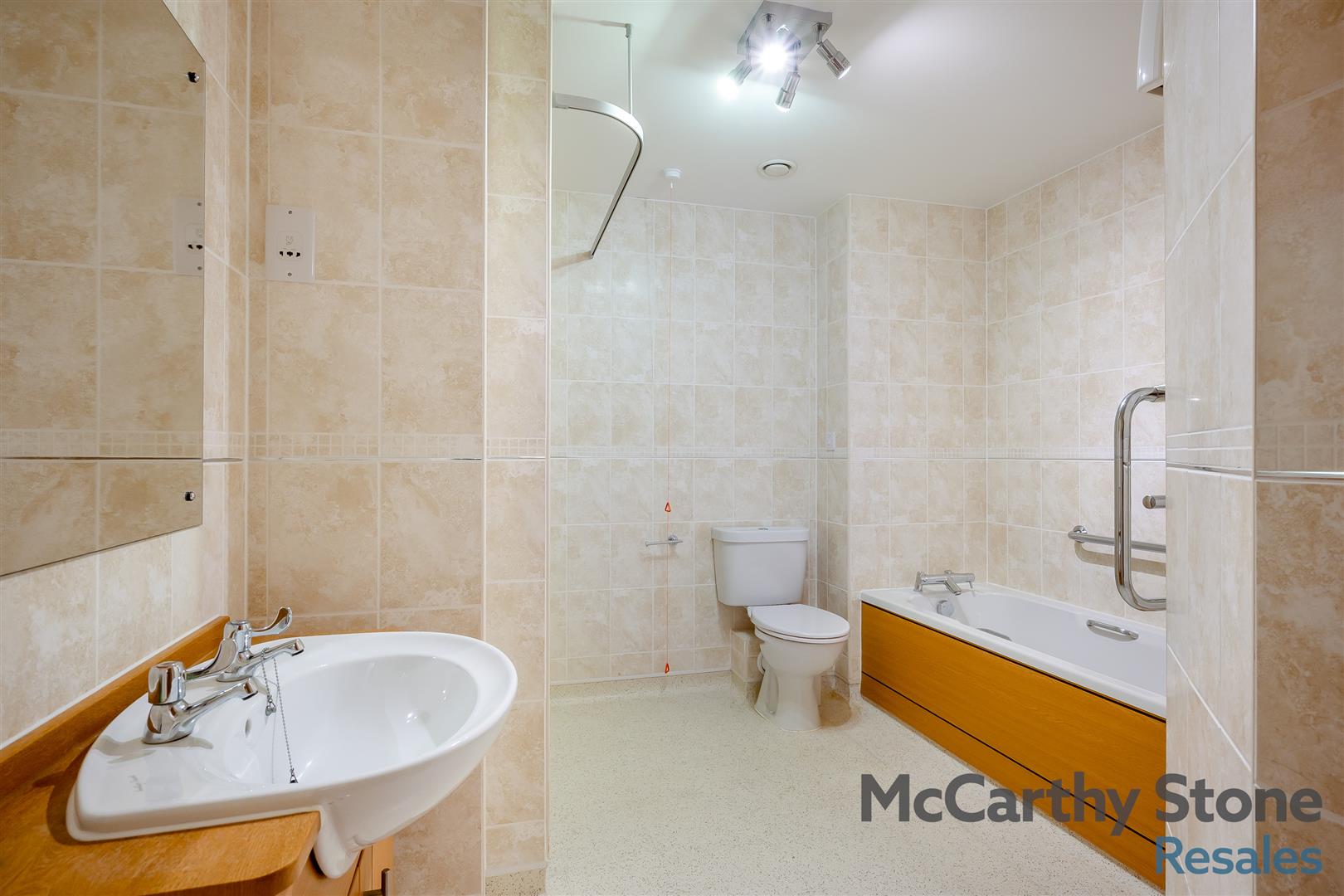 Wilton Court, Southbank Road, Kenilworth, Warwickshire, CV8 1RX