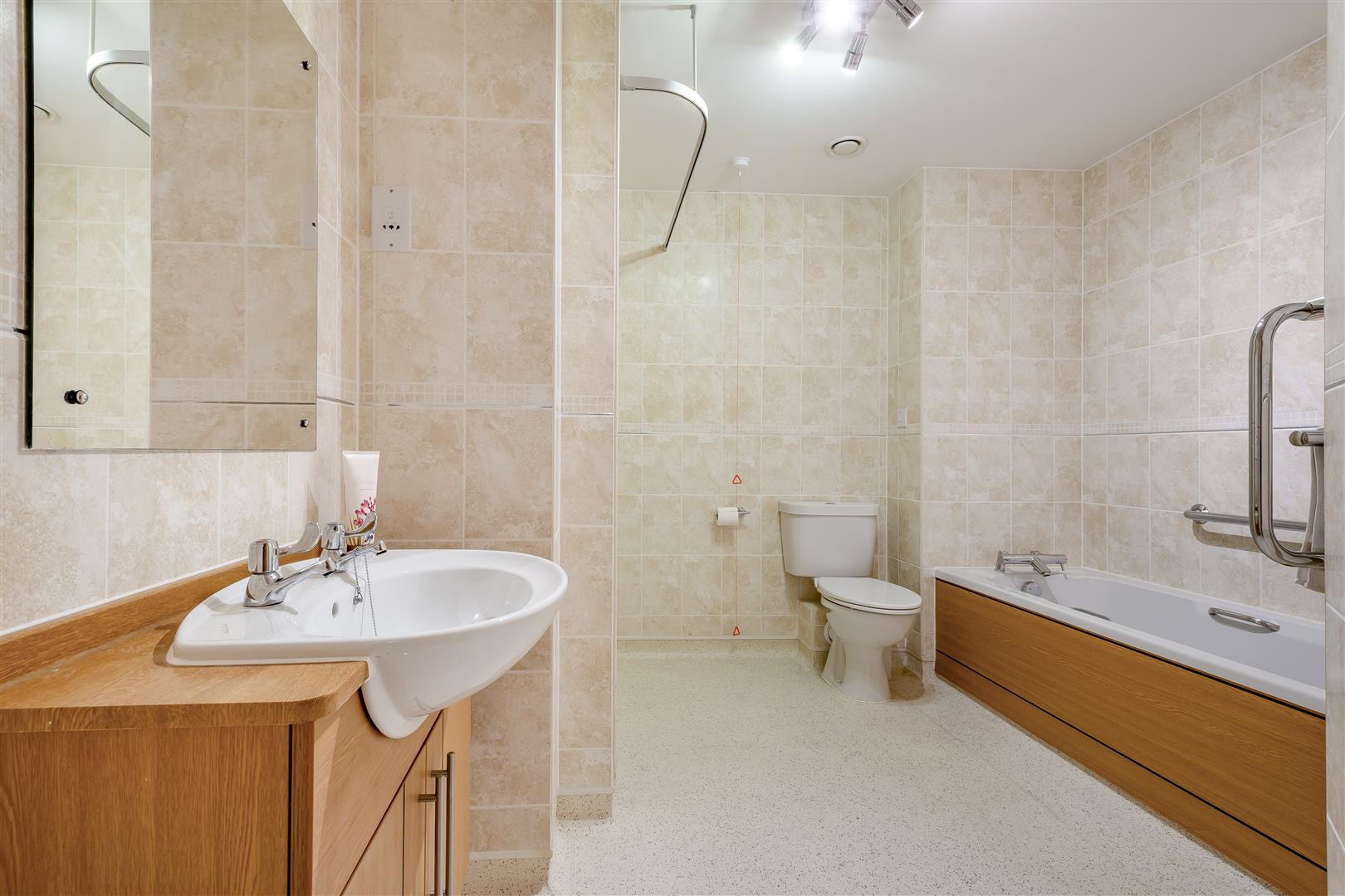 Wilton Court, Southbank Road, Kenilworth, Warwickshire, CV8 1RX