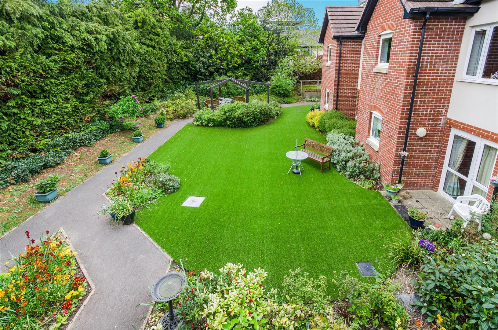 Cherrett Court, Ringwood Road, Ferndown