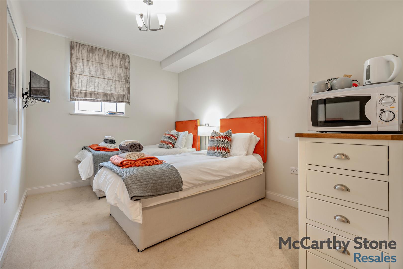 Macaulay Road, Broadstone, Dorset, BH18 8AR