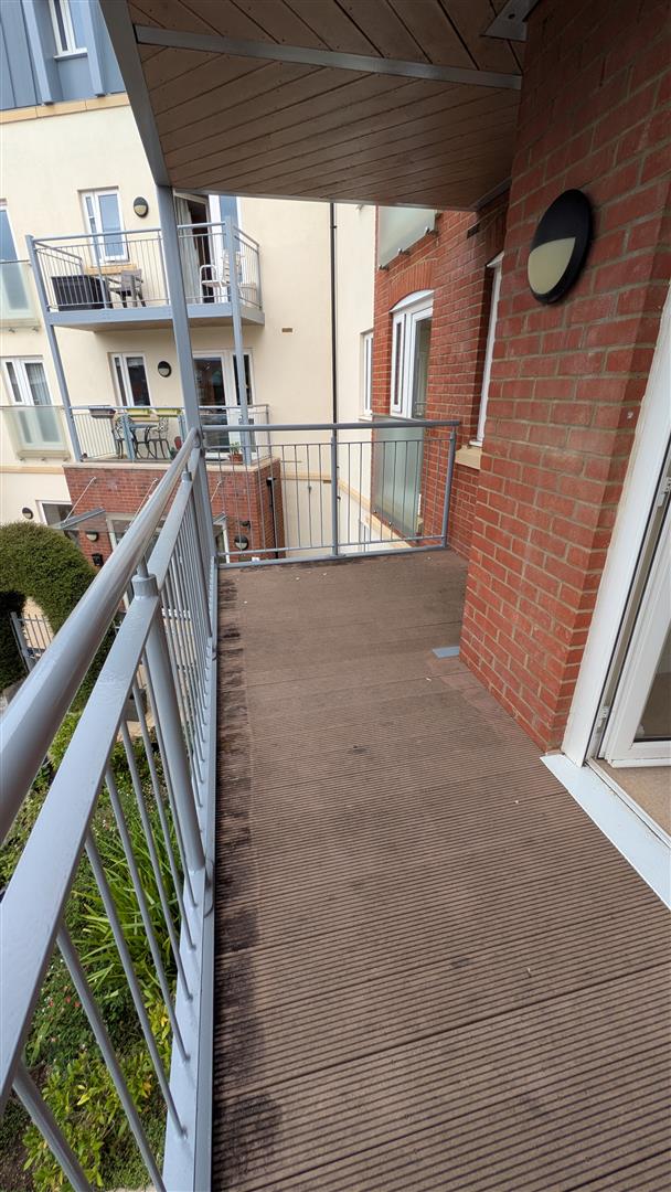 Macaulay Road, Broadstone, Dorset, BH18 8AR