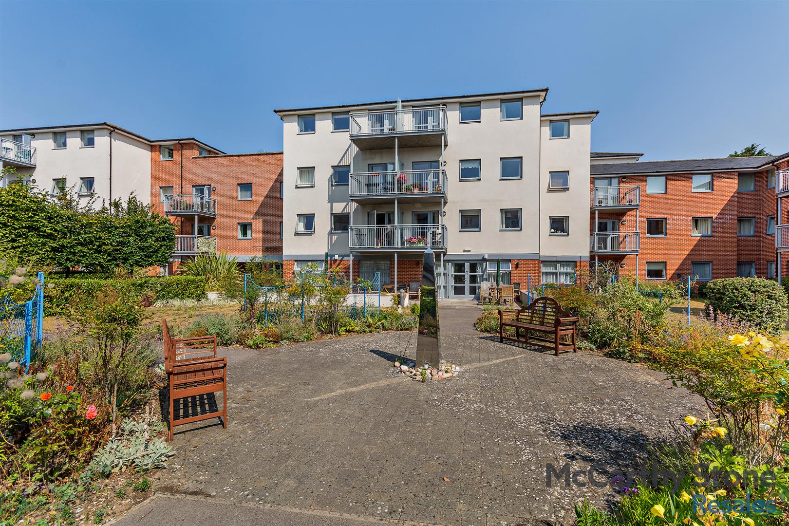 Lady Susan Court, New Road, Basingstoke A One Bedroom First Floor Retirement Apartment