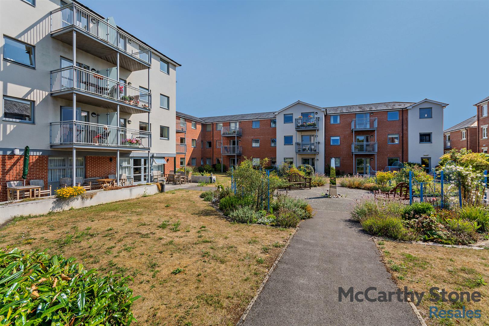 Lady Susan Court, New Road, Basingstoke A One Bedroom First Floor Retirement Apartment