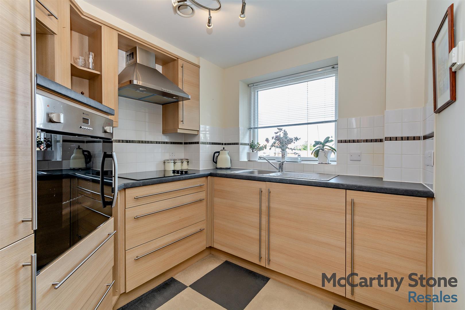 Lady Susan Court, New Road, Basingstoke A One Bedroom First Floor Retirement Apartment