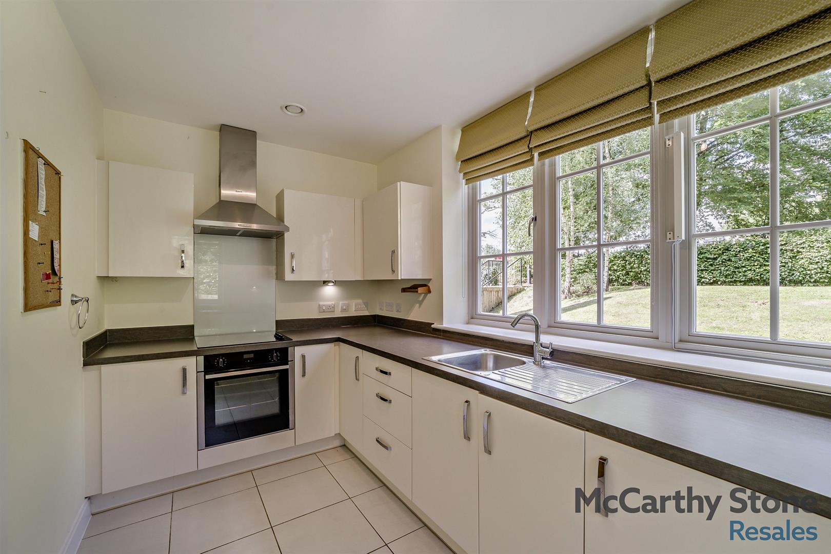 Hawkesbury Place, Fosseway, Stow on the Wold