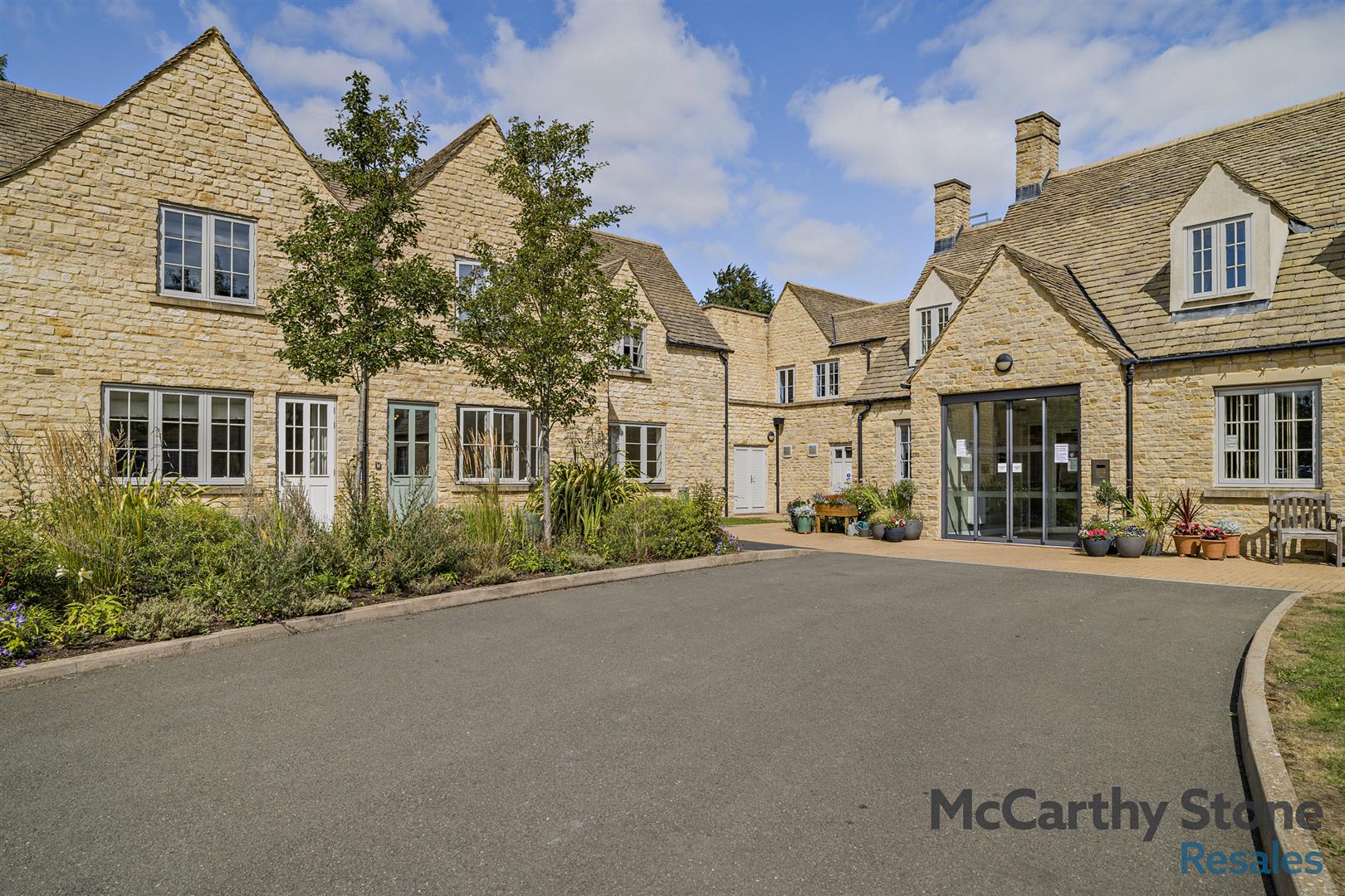 Hawkesbury Place, Fosseway, Stow on the Wold