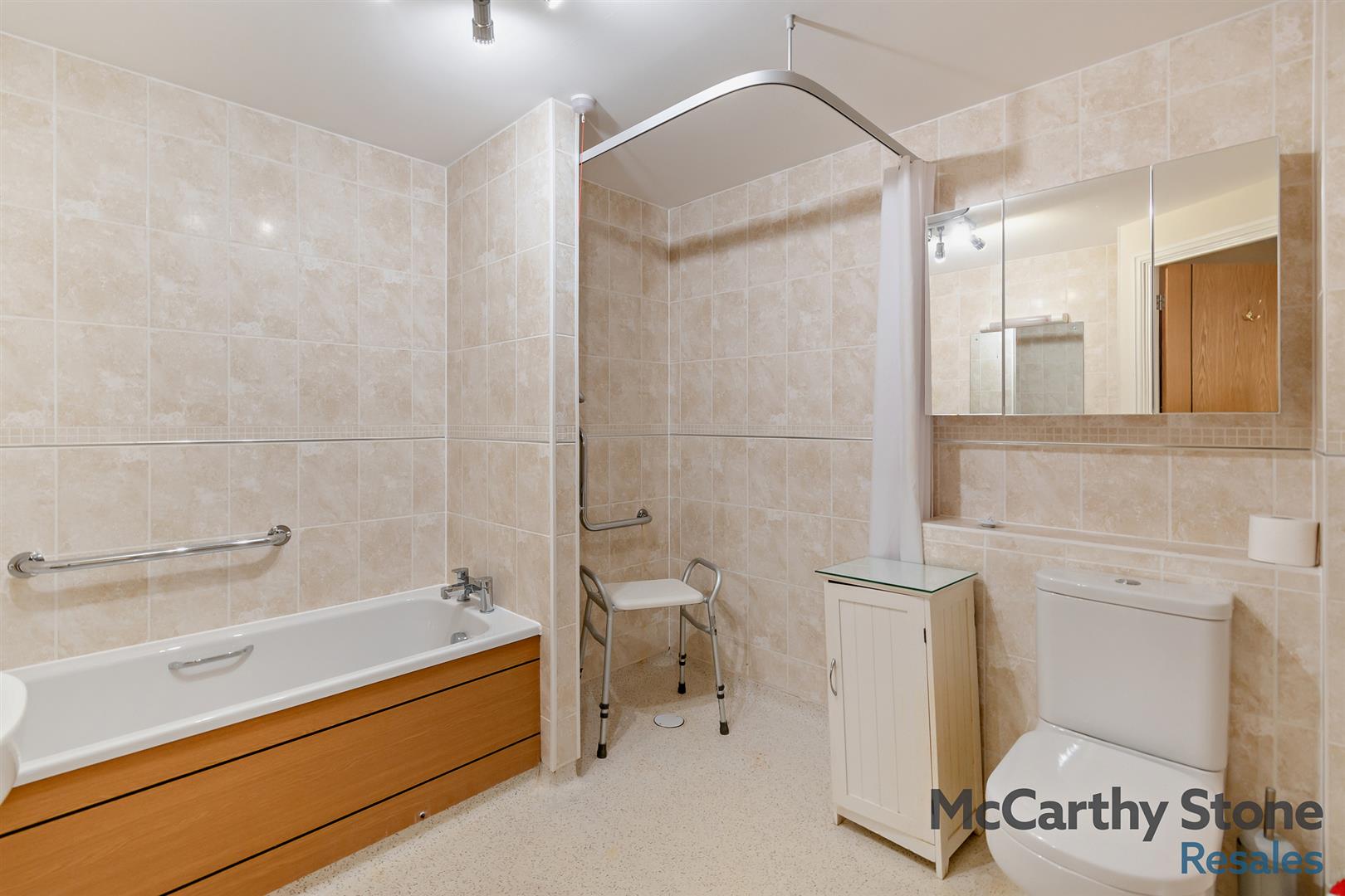 Lady Susan Court, New Road, Basingstoke A One Bedroom Second Floor Retirement Apartment