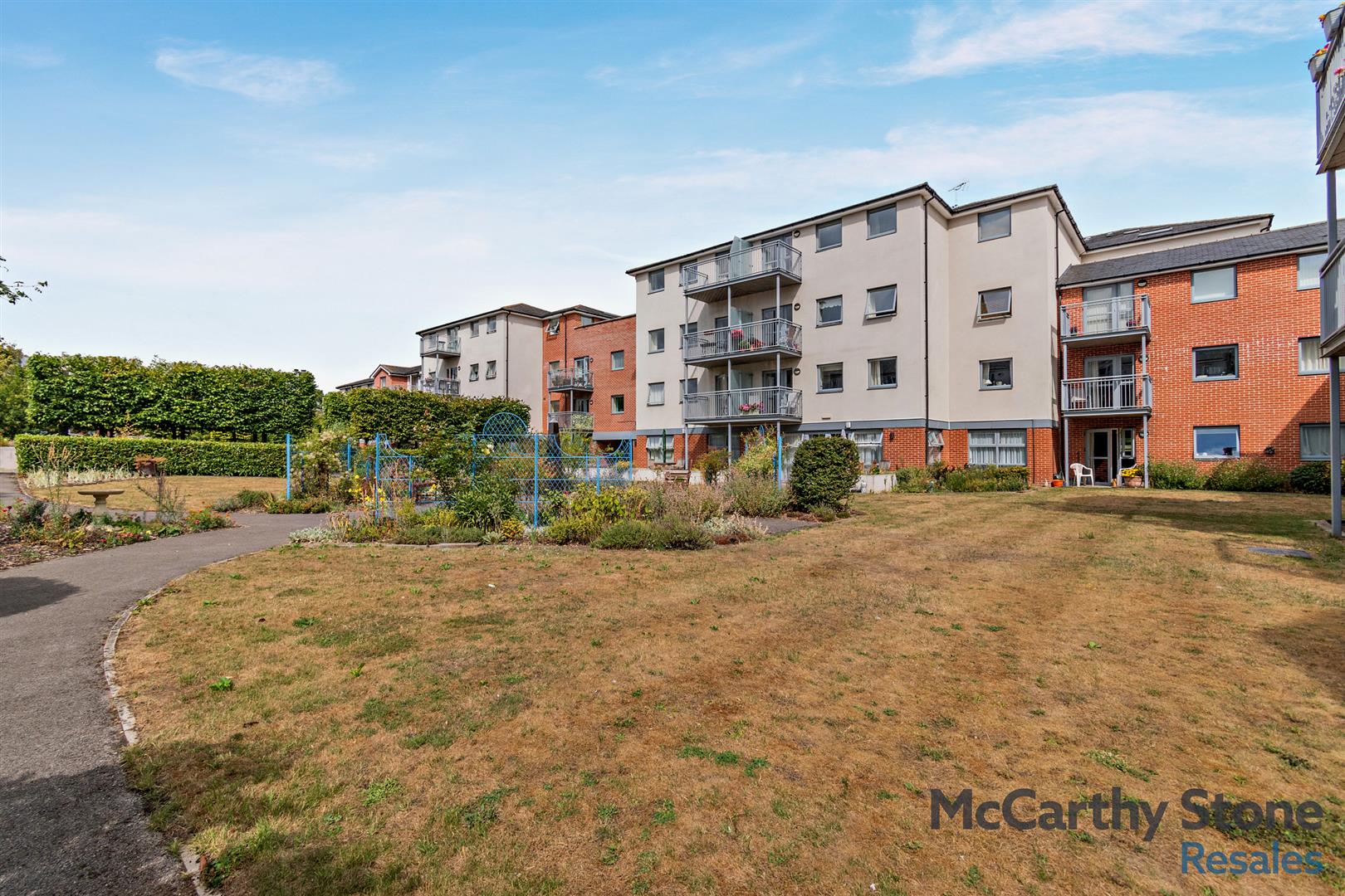 Lady Susan Court, New Road, Basingstoke A One Bedroom Second Floor Retirement Apartment