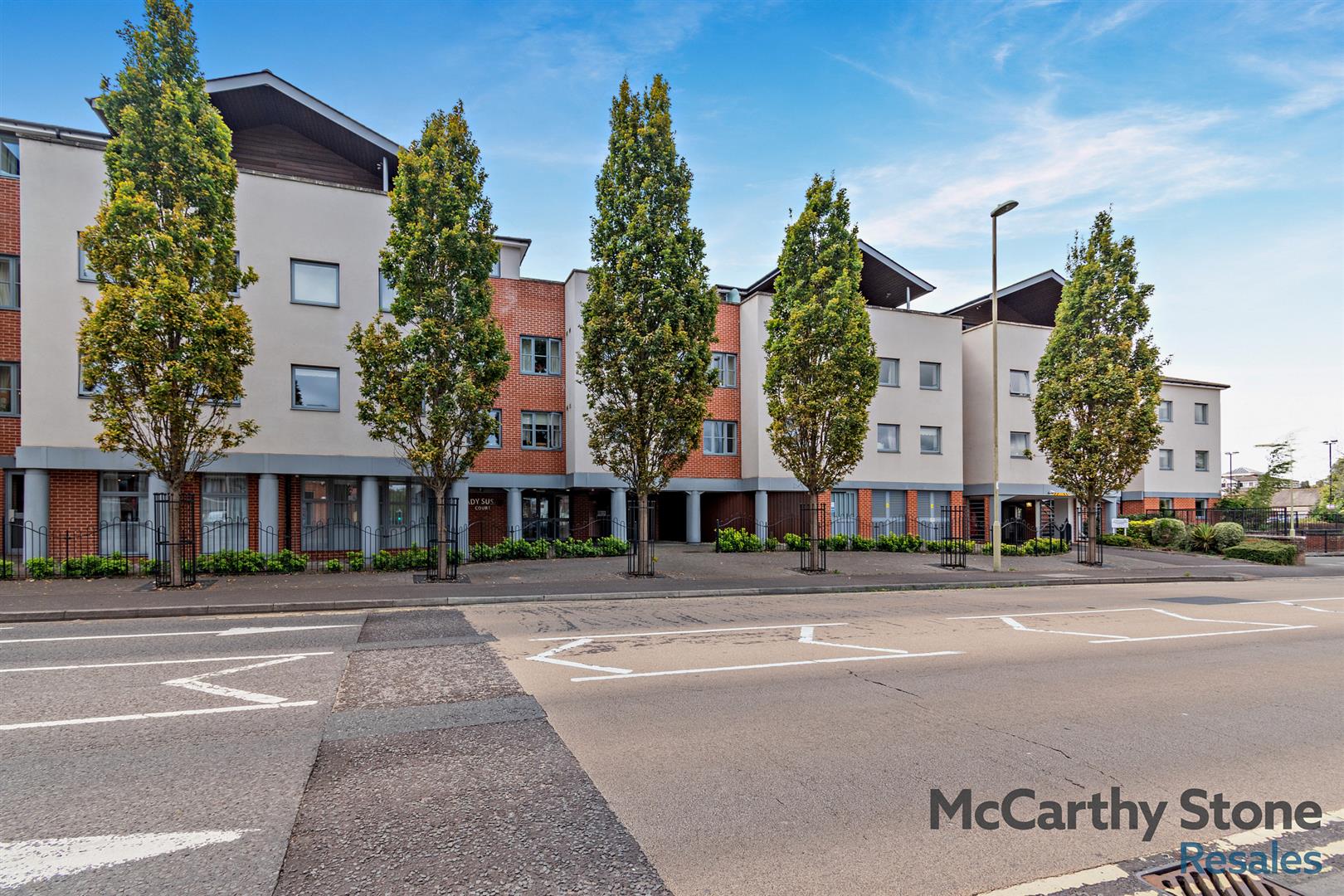 Lady Susan Court, New Road, Basingstoke A One Bedroom Second Floor Retirement Apartment