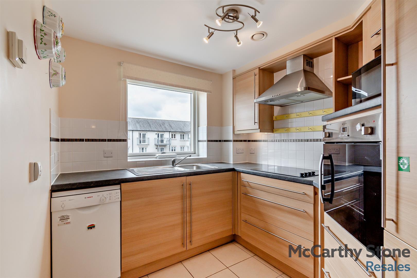 Lady Susan Court, New Road, Basingstoke A One Bedroom Second Floor Retirement Apartment