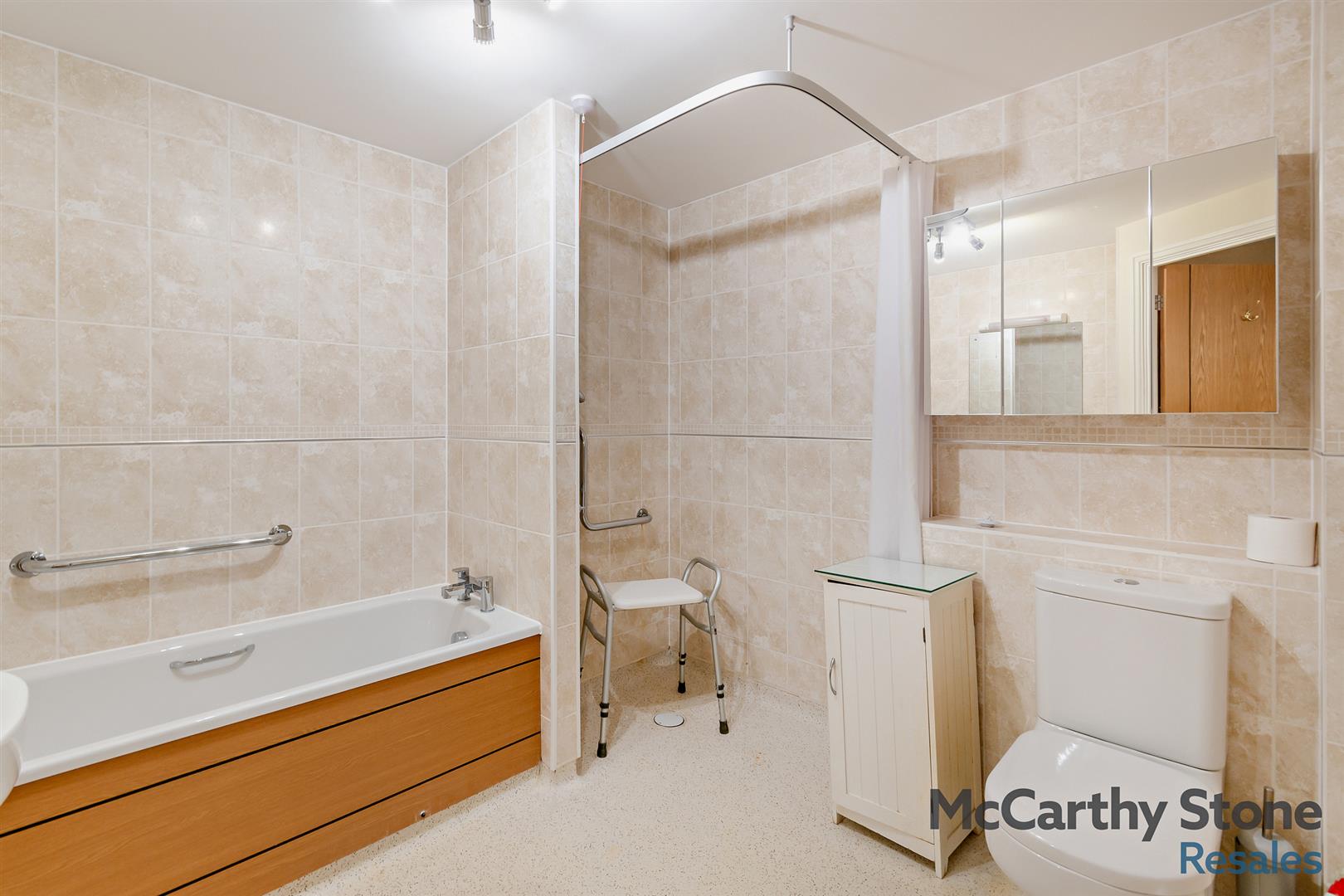 Lady Susan Court, New Road, Basingstoke A One Bedroom Second Floor Retirement Apartment