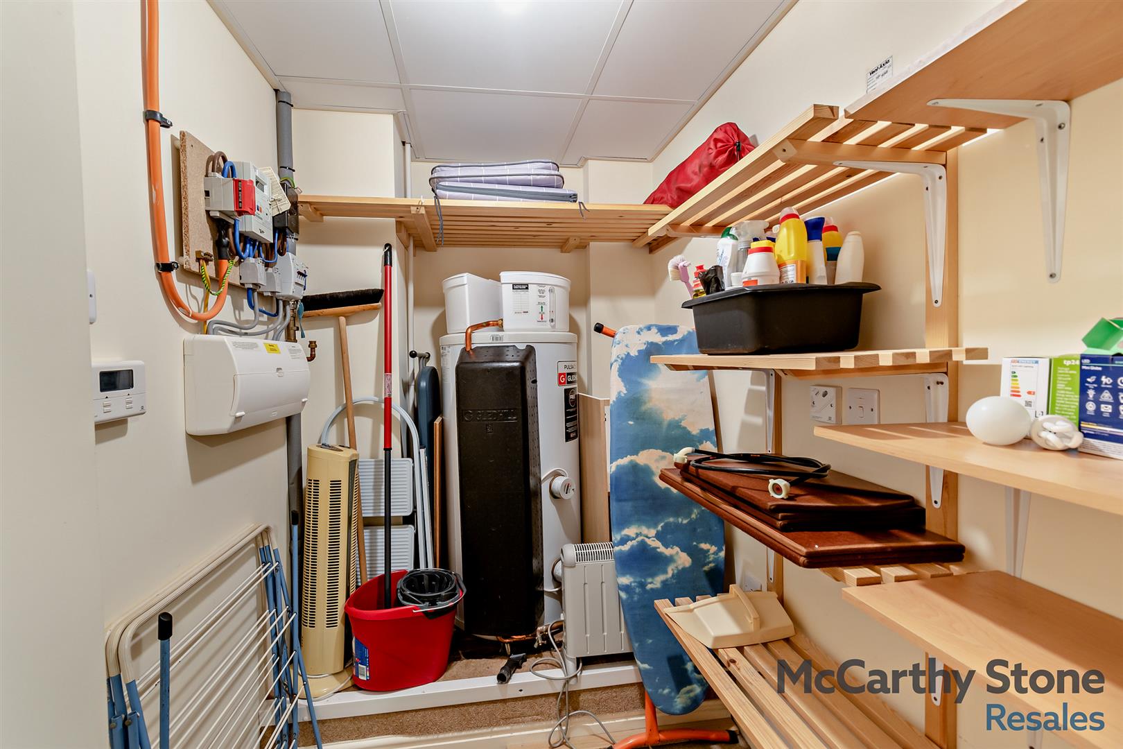 Lady Susan Court, New Road, Basingstoke A One Bedroom Second Floor Retirement Apartment