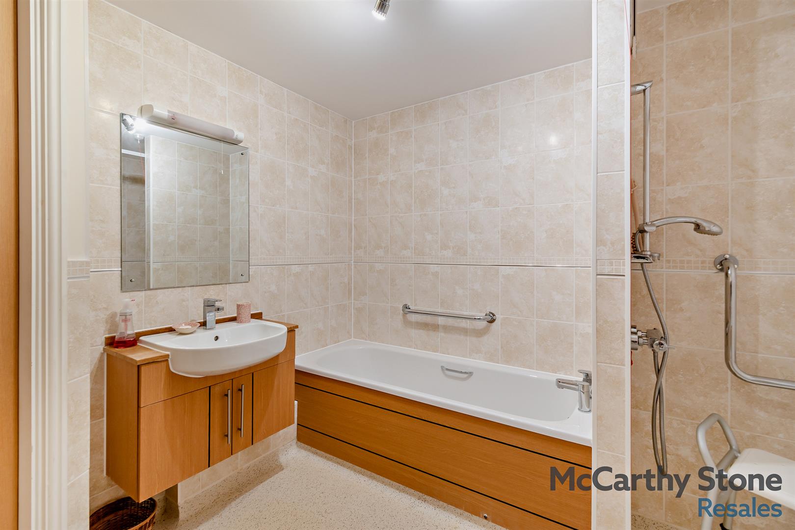 Lady Susan Court, New Road, Basingstoke A One Bedroom Second Floor Retirement Apartment