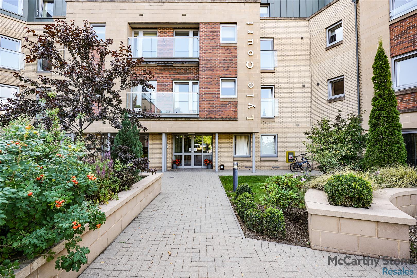 Lyle Court, Barnton Grove, Edinburgh, EH4 6EZ