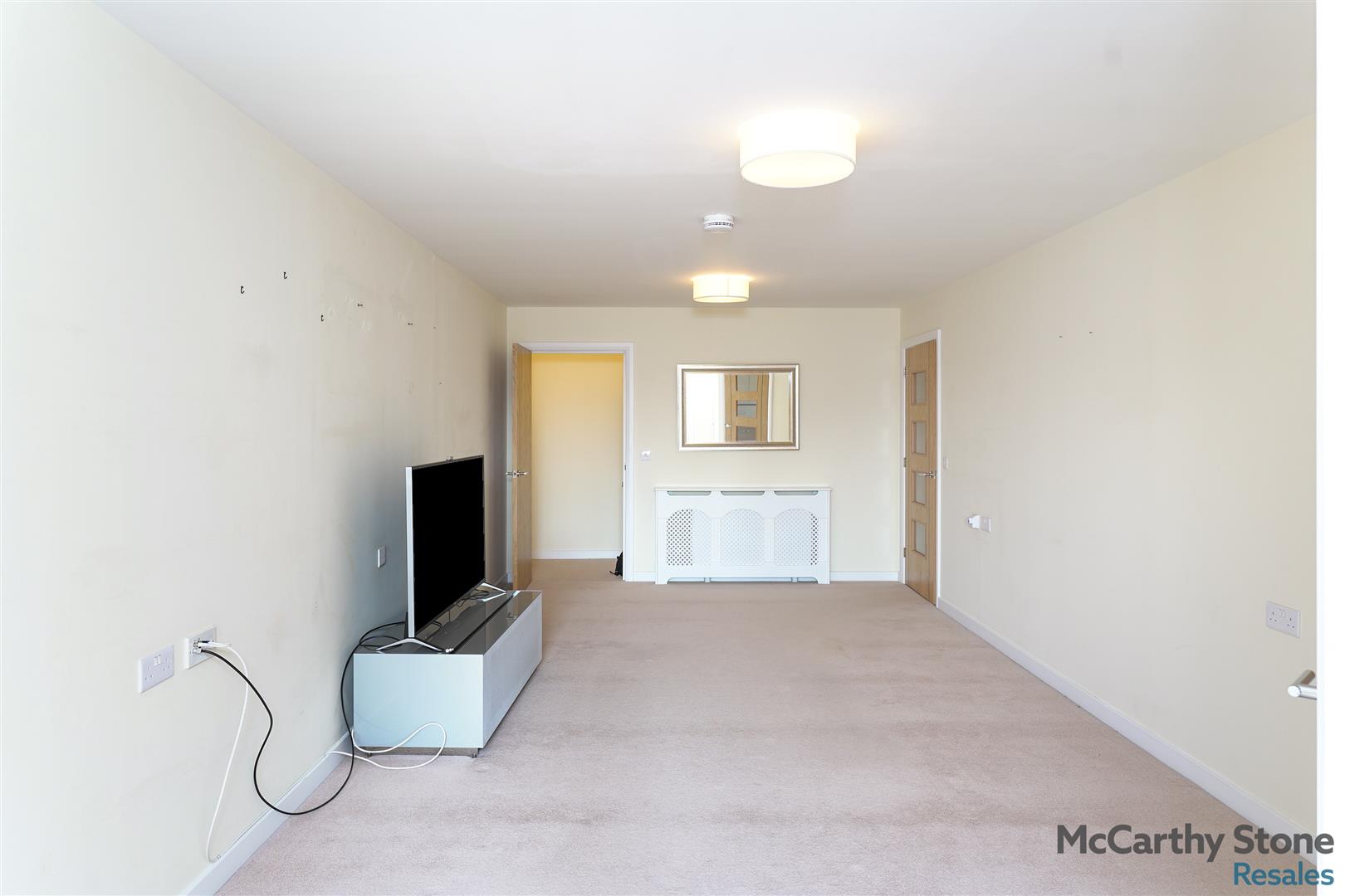 Lyle Court, Barnton Grove, Edinburgh, EH4 6EZ