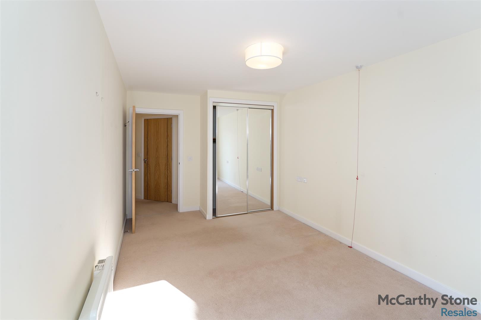 Lyle Court, Barnton Grove, Edinburgh, EH4 6EZ