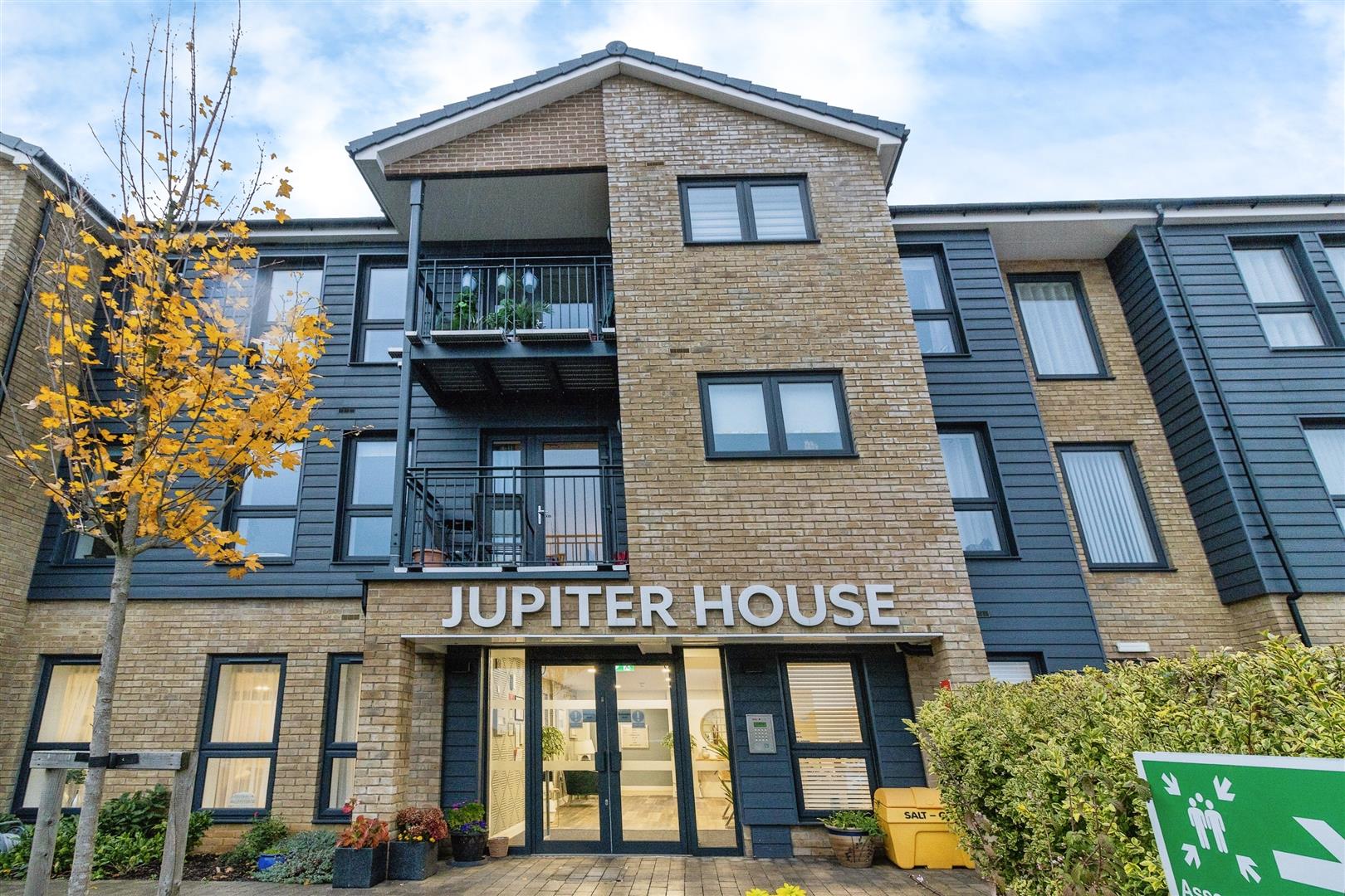 Jupiter House, Hindhead Knoll, Walnut Tree, Milton Keynes