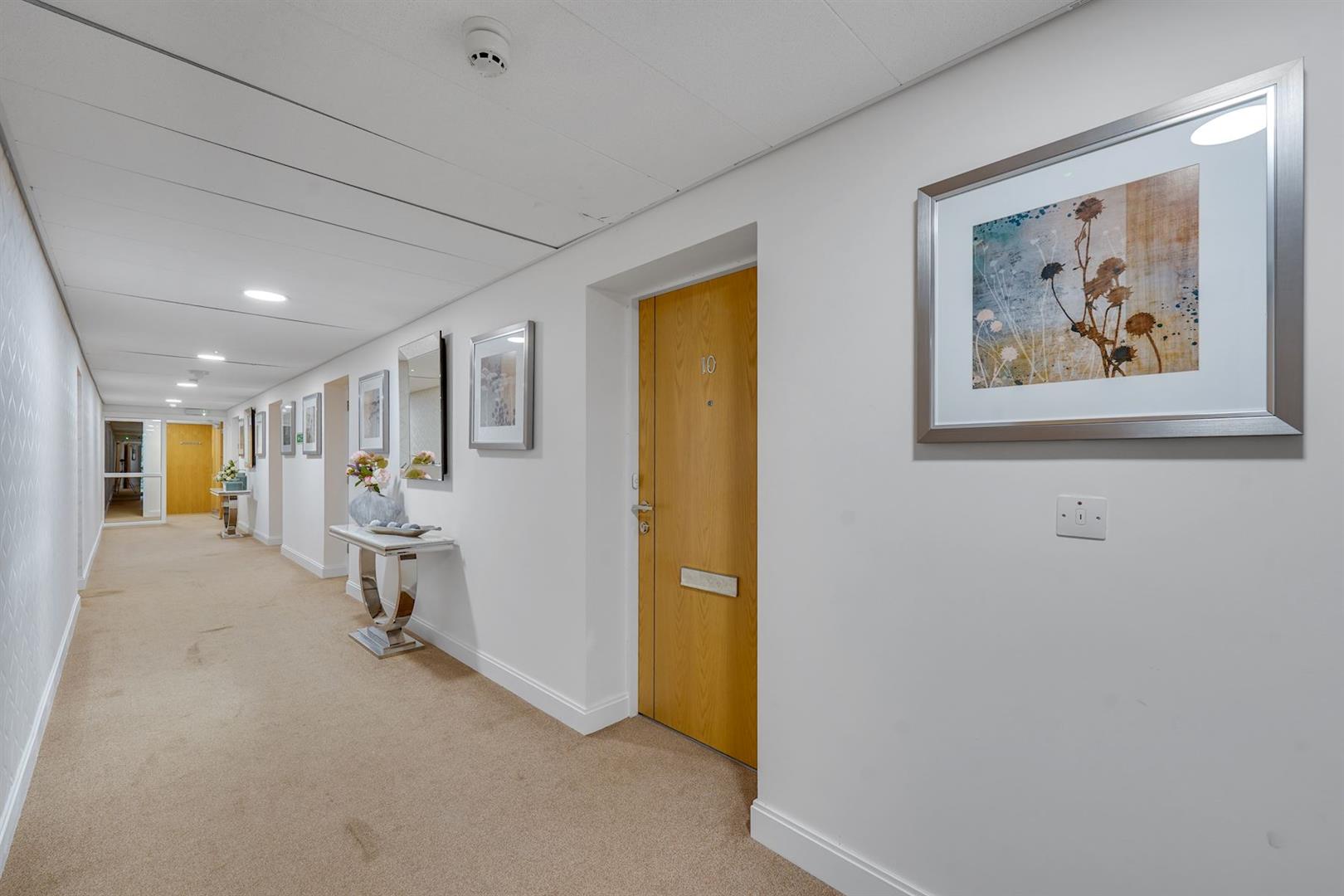 Alderton Hill, Loughton