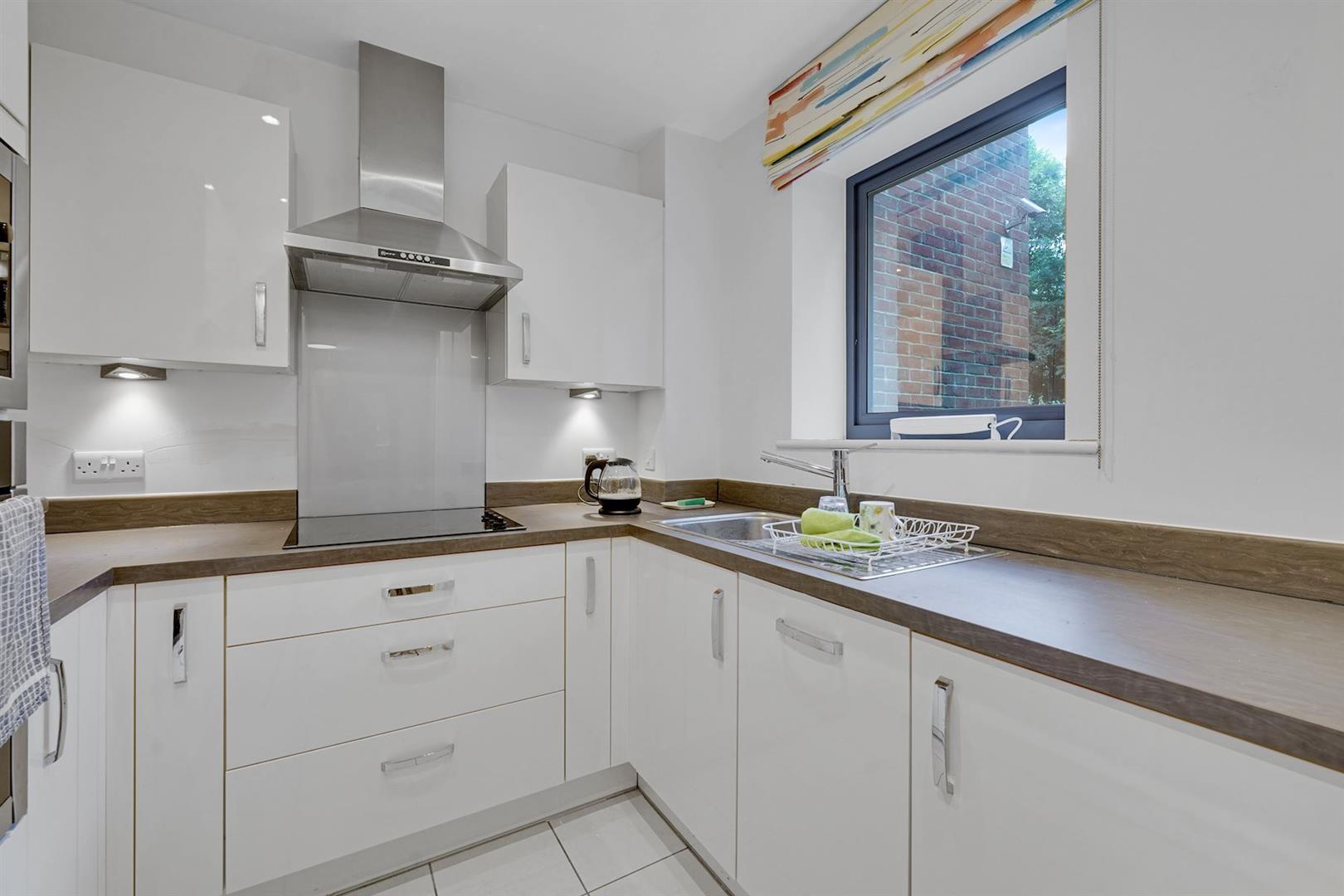 Alderton Hill, Loughton
