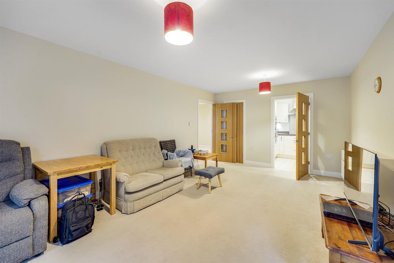 Alderton Hill, Loughton