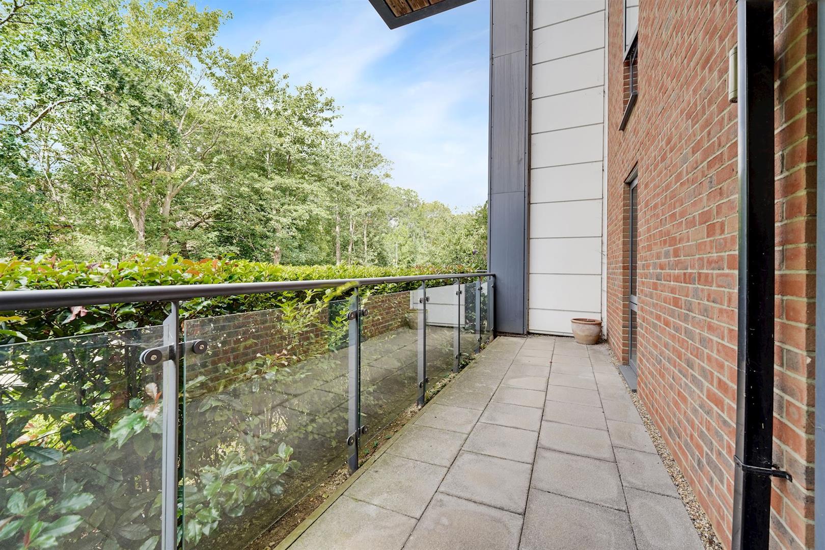 Alderton Hill, Loughton