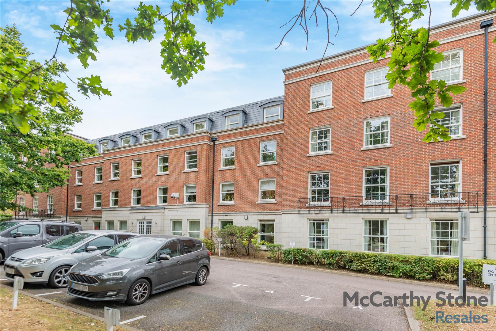 Peel Court, College Way, Welwyn Garden City, Hertfordshire, AL8 6DG