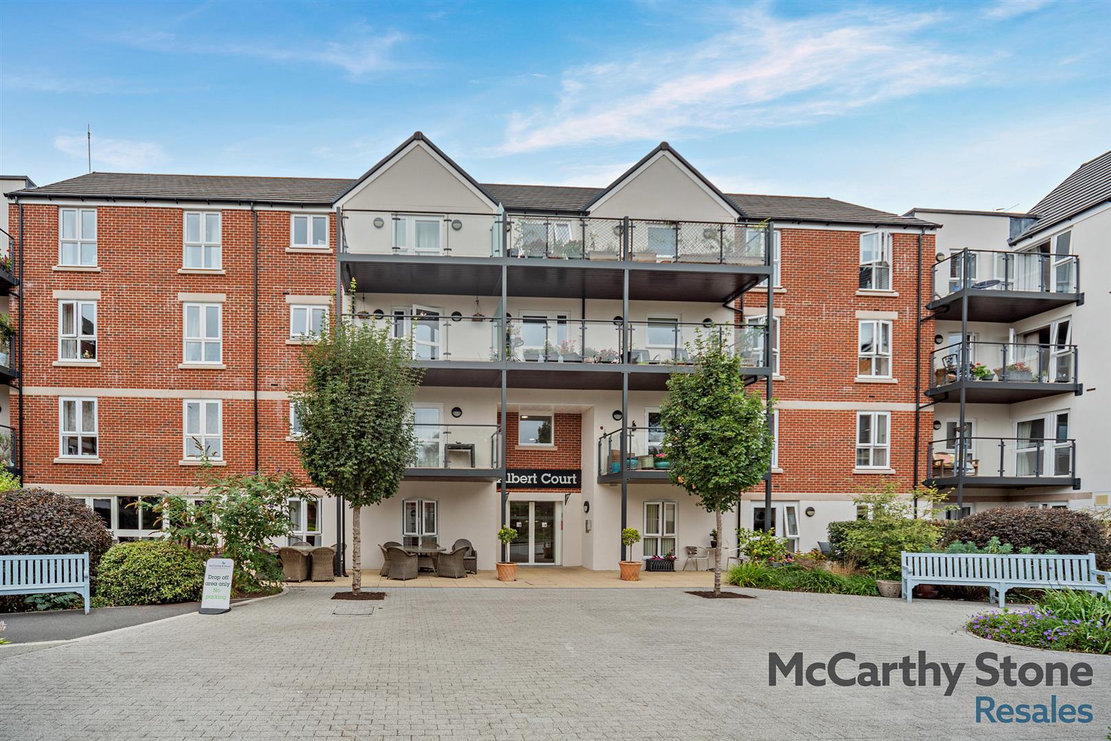 345 Reading Road, Henley-On-Thames