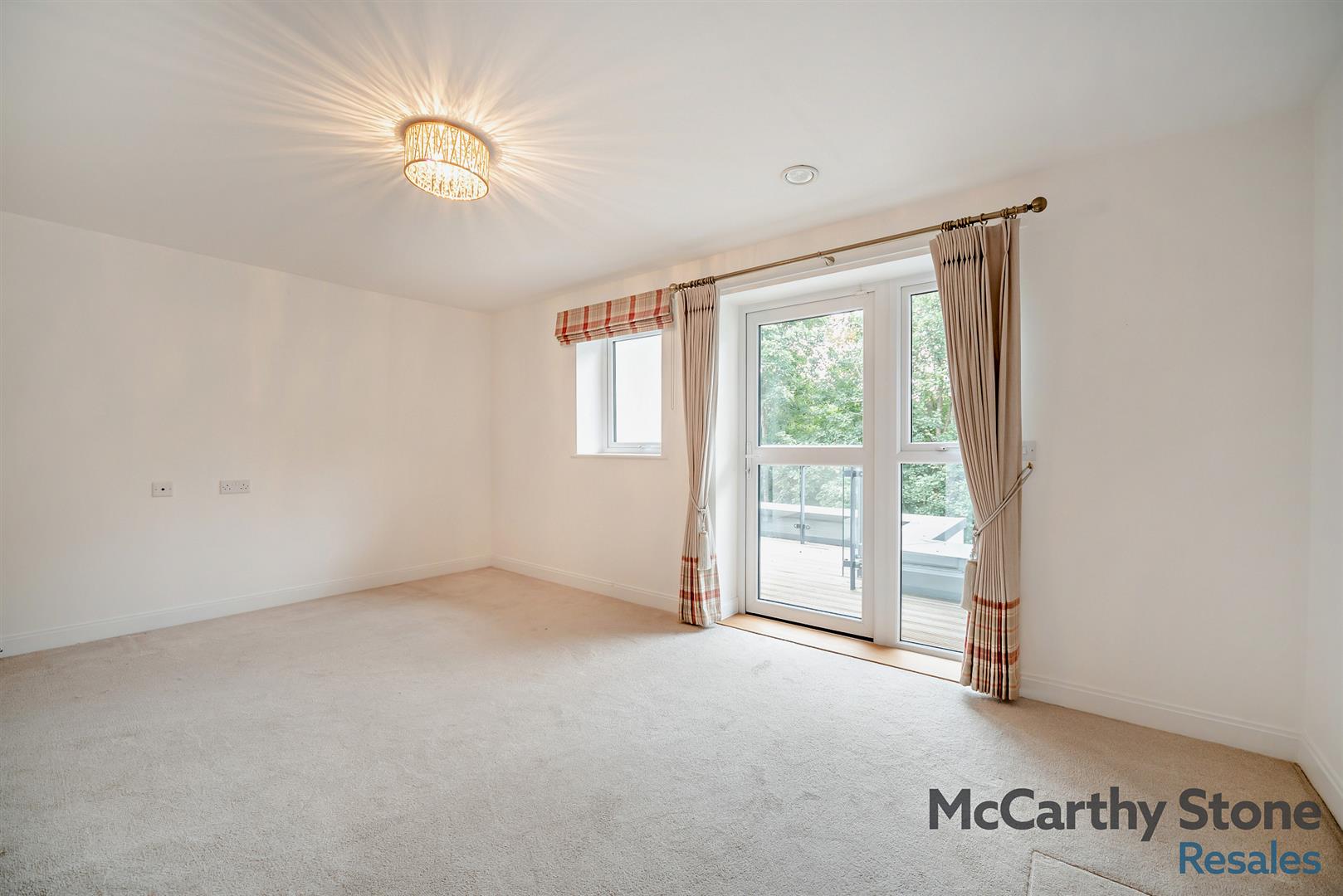 345 Reading Road, Henley-On-Thames