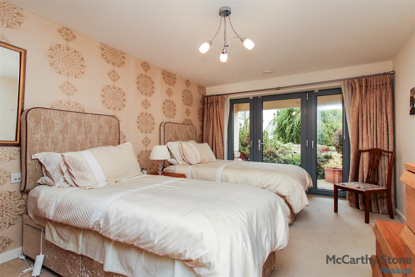 Merrilees Gate, Baberton Avenue, Juniper Green